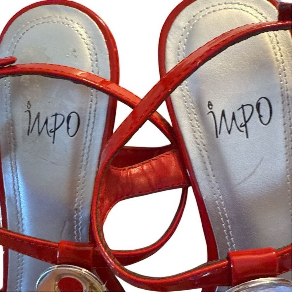 Impo Women's Red Shiny Faux Leather Wedge Sandals Size 8.5 Silver Medallions - Picture 7 of 10
